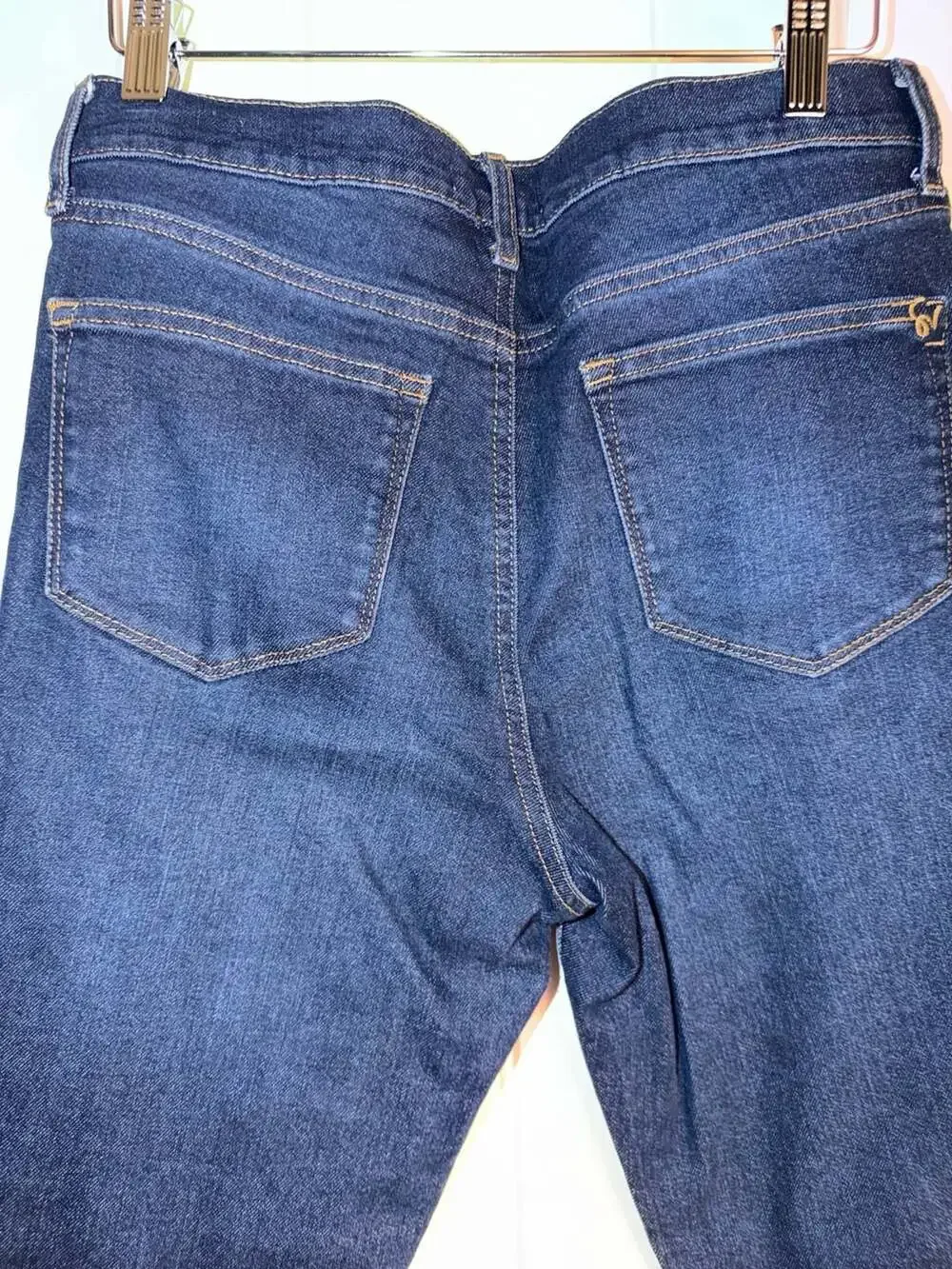 Sofia Jeans by Sofia Vergara Melisa Flare Jeans • Dark Wash • Raw Hem 👖✨